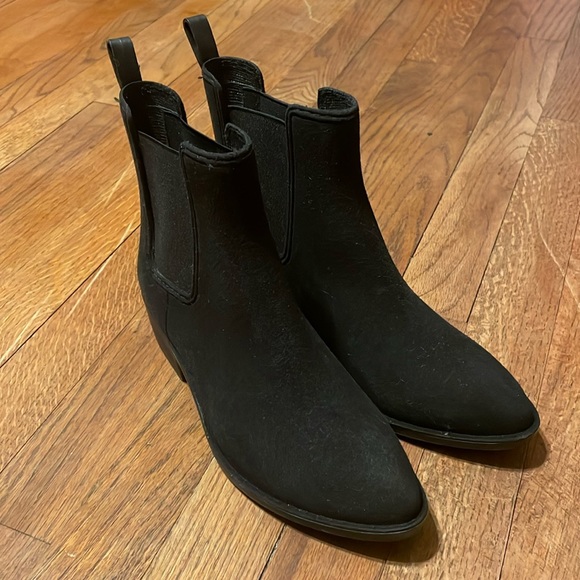 •JEFFREY CAMPBELL•NWOB "HAVANA LAST" BLACK SUEDE ANKLE BOOTS SIZE 8 - Picture 4 of 11